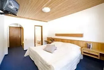 Taxacher Hotel 3*
