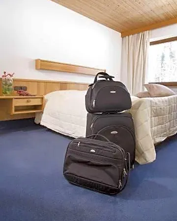 Taxacher Hotel 3*