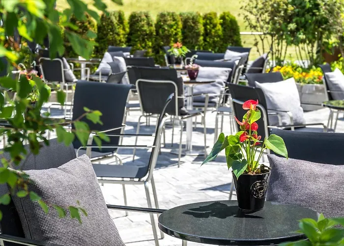 Taxacher Готель